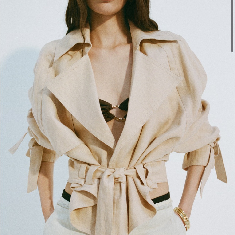 LINEN JACKET WITH BELT